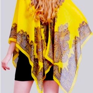 😍🆕Bohemian Shawl- Yellow background